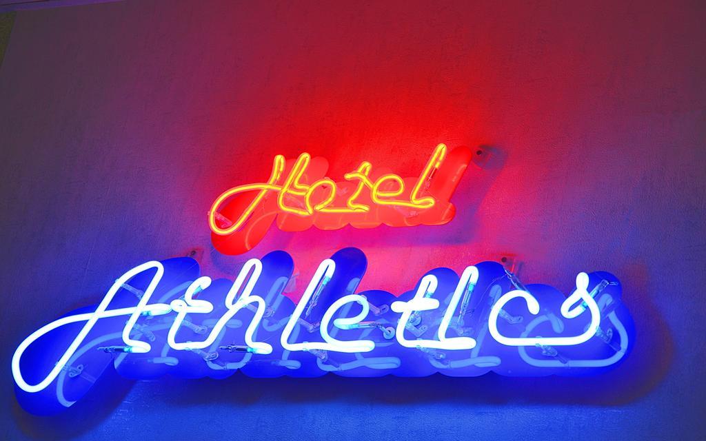 Athletics Hotel Tbilisi Buitenkant foto