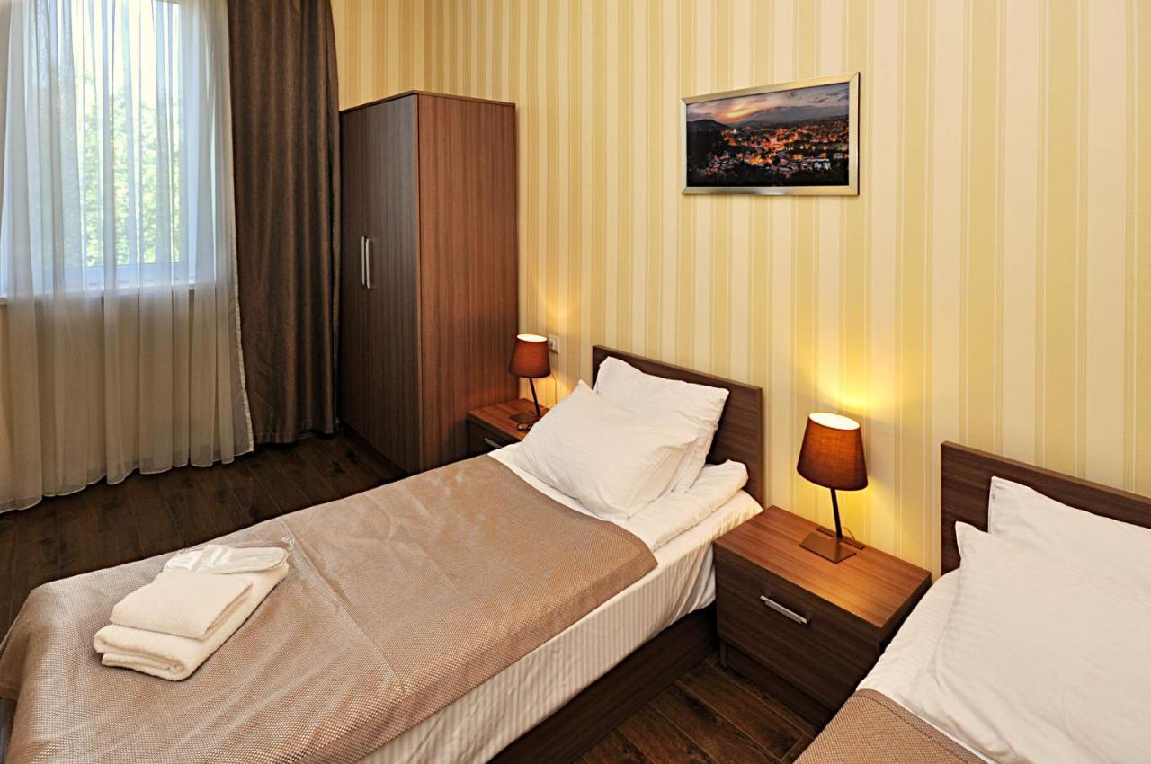 Athletics Hotel Tbilisi Buitenkant foto