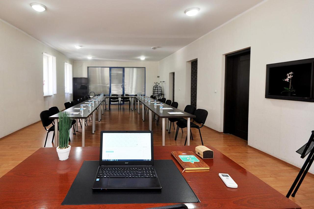 Athletics Hotel Tbilisi Buitenkant foto