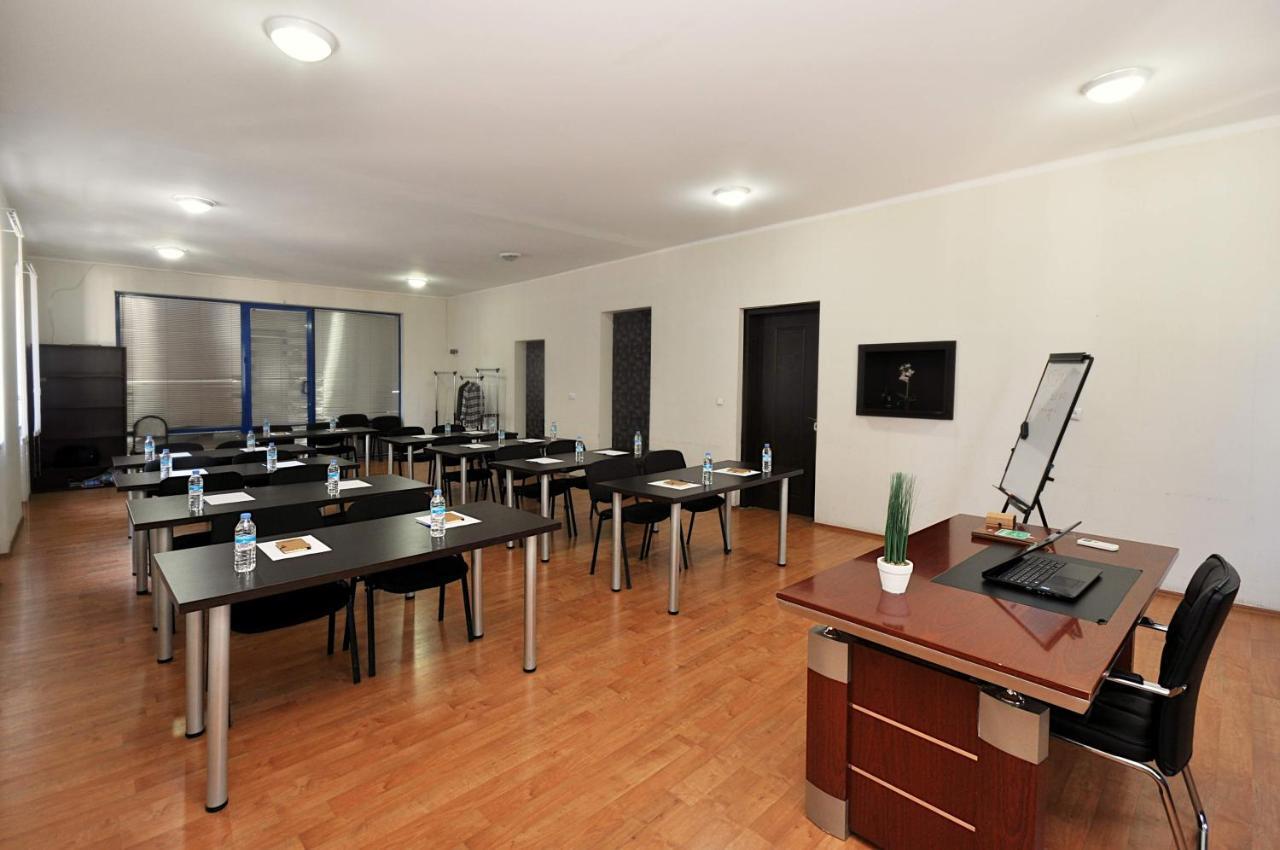 Athletics Hotel Tbilisi Buitenkant foto